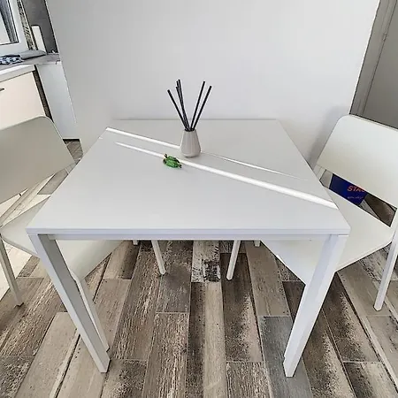 8 - Proche Tram, Bale, Autoroute